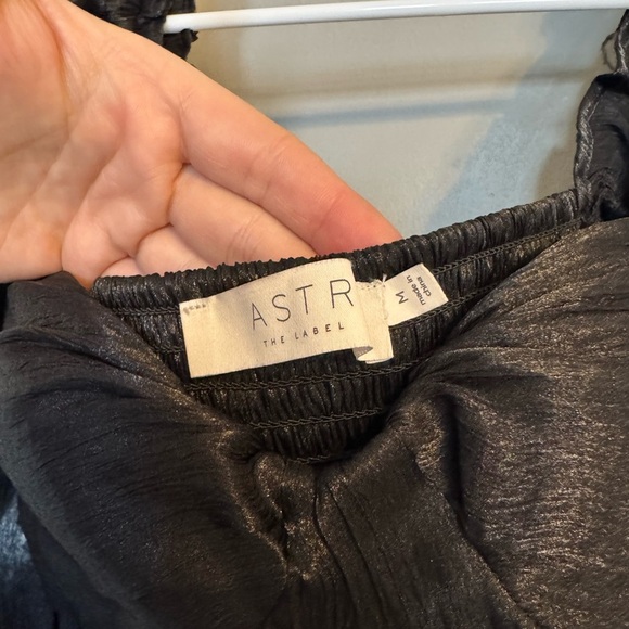 Astr the Label NWT Night Out Elegant Date Night Sexy Womens Cropped Black Blouse - Picture 3 of 9